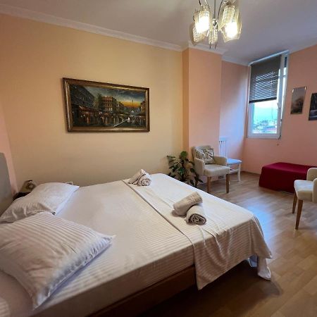 City Center Apartment In Shkodër Exterior foto