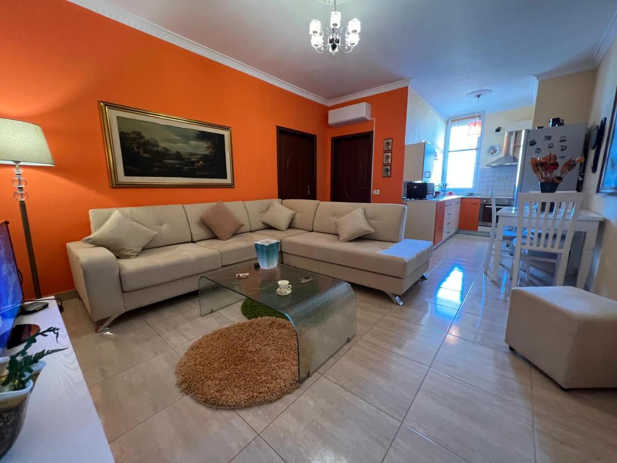 City Center Apartment In Shkodër Exterior foto