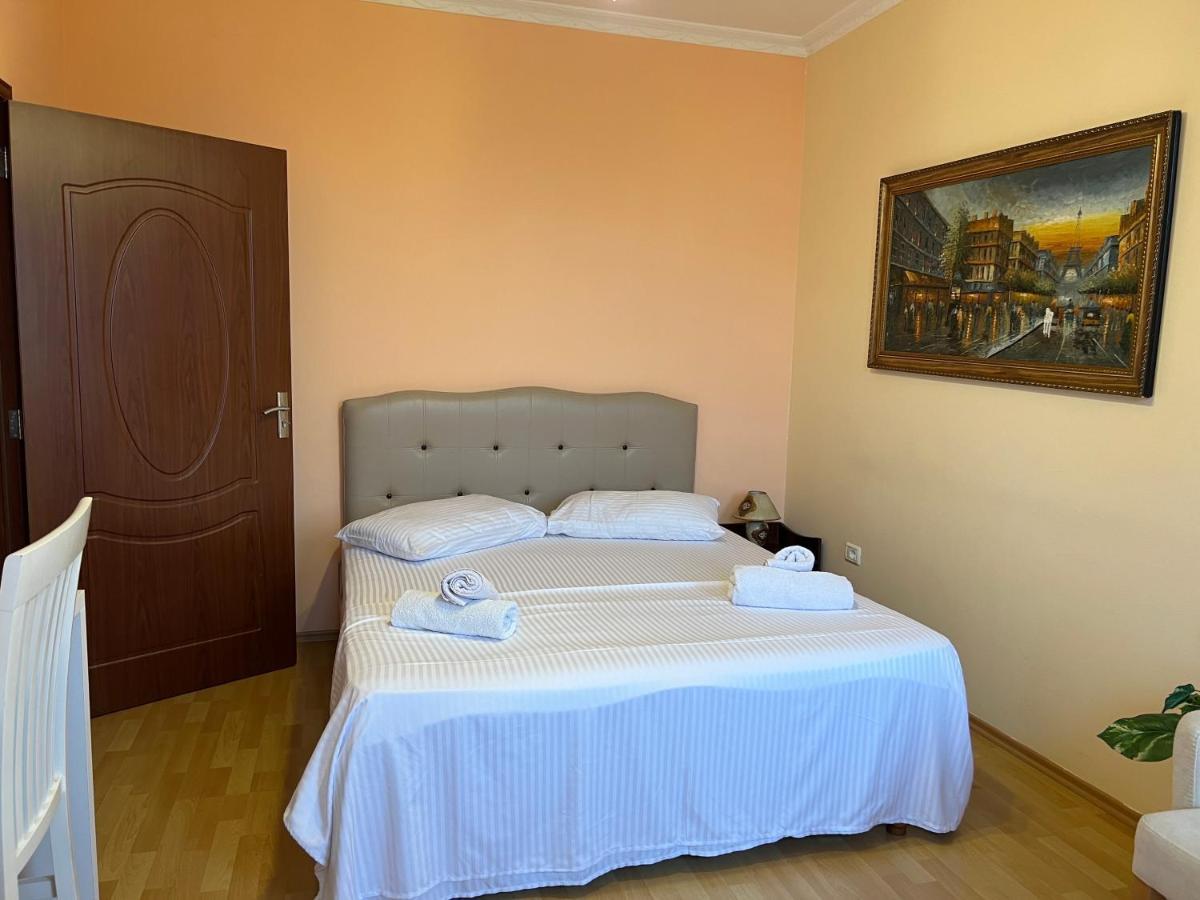 City Center Apartment In Shkodër Exterior foto